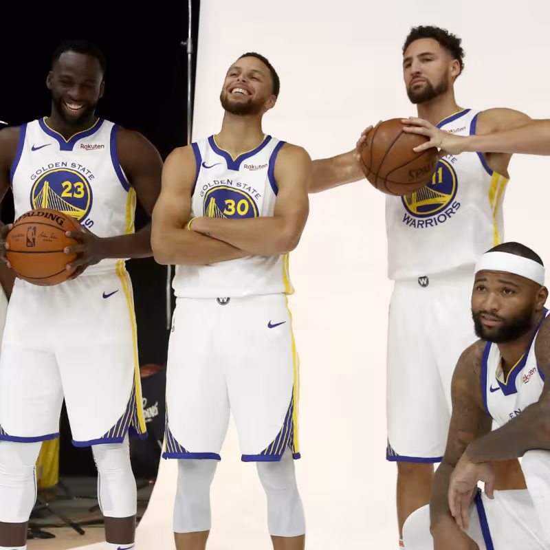 Los Warriors, 19-4 con su “Quinteto de la muerte”