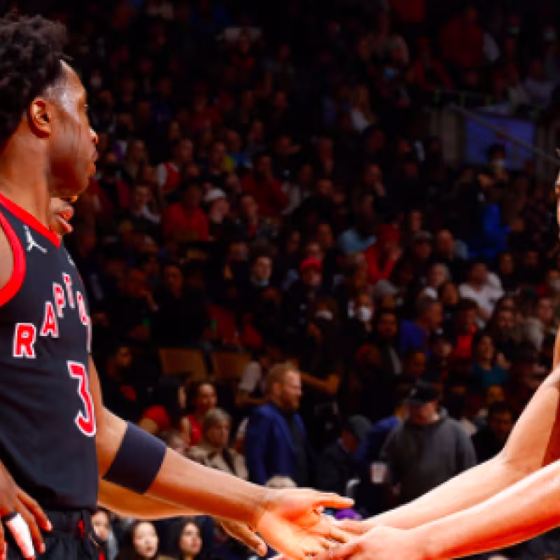 Los Raptors quieren echar a los Cavs de los playoffs