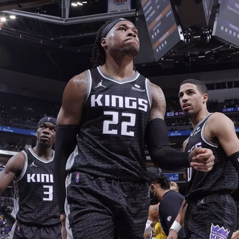 Rumores NBA: Sacramento Kings, abierto a negociar la salida de Richaun Holmes