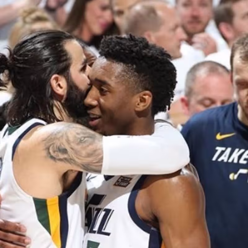 Ricky Rubio, Donovan Mitchell y Joe Ingles, jugadores de Utah Jazz.