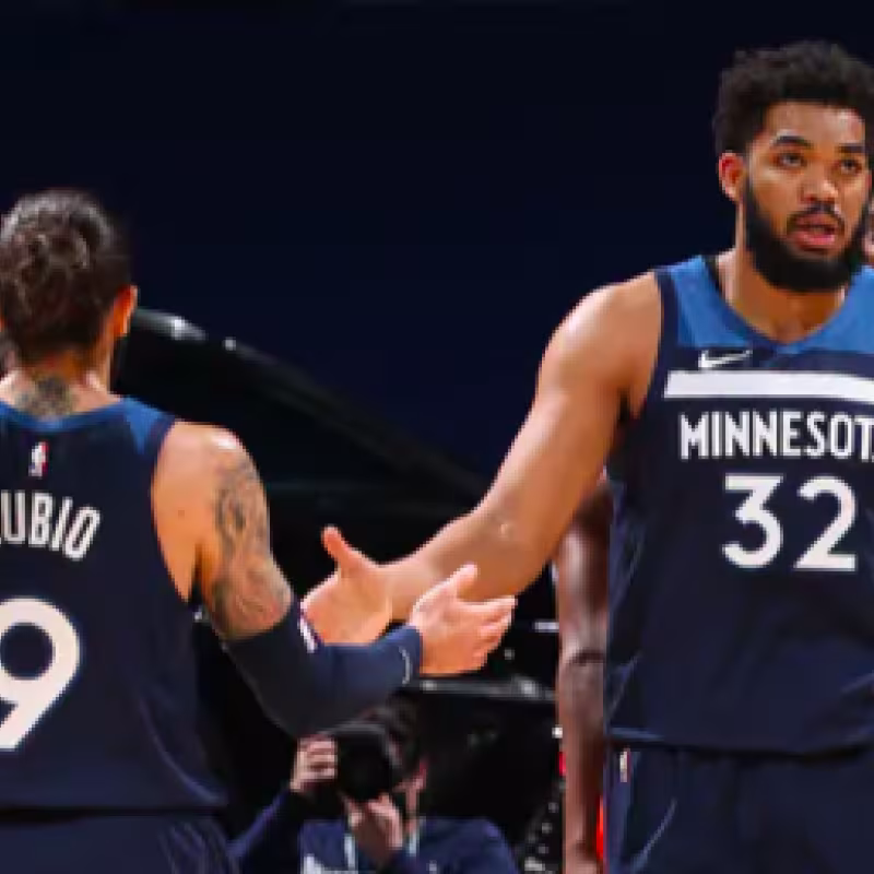 Doble-doble de Ricky Rubio en la derrota de los Wolves ante los Thunder