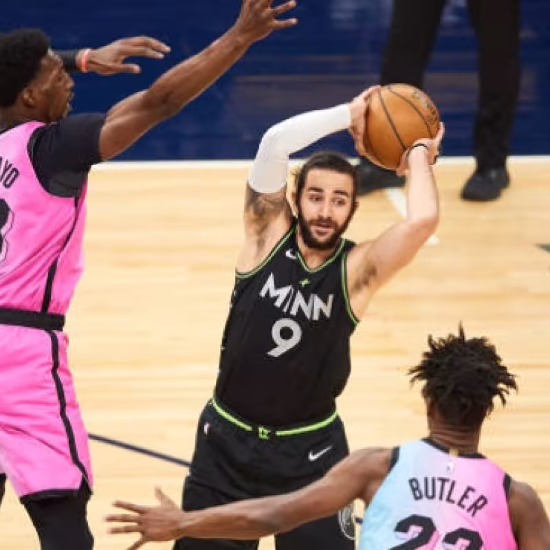 Ricky Rubio y Juancho Hernangómez sobresalen en el triunfo de Minnesota sobre Miami Heat