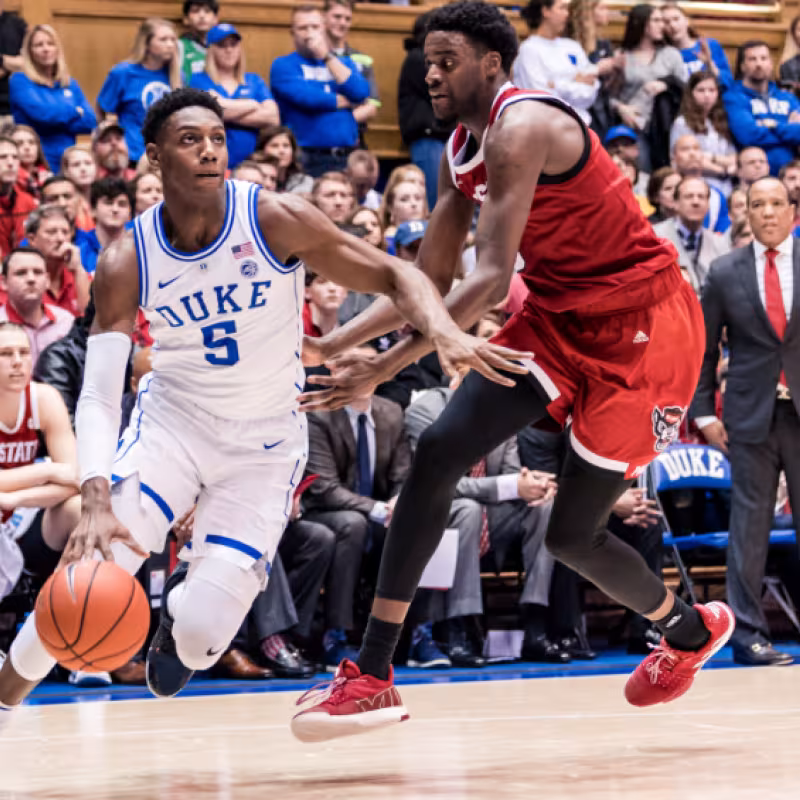 Barrett en acción en un partido en la NCAA. Foto: Duke