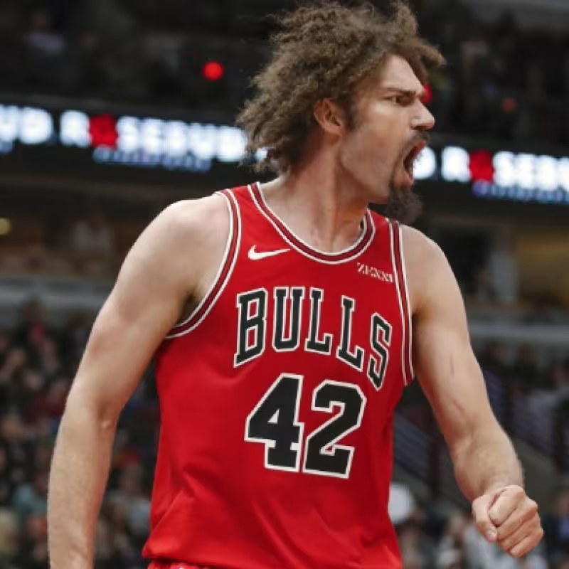 Robin Lopez se quedará en Chicago y no firmará con Golden State Warriors