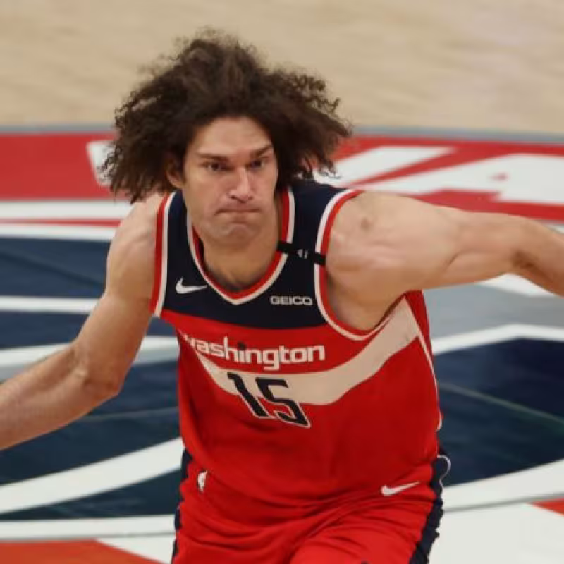 Robin Lopez suena para reforzar a Golden State Warriors. 