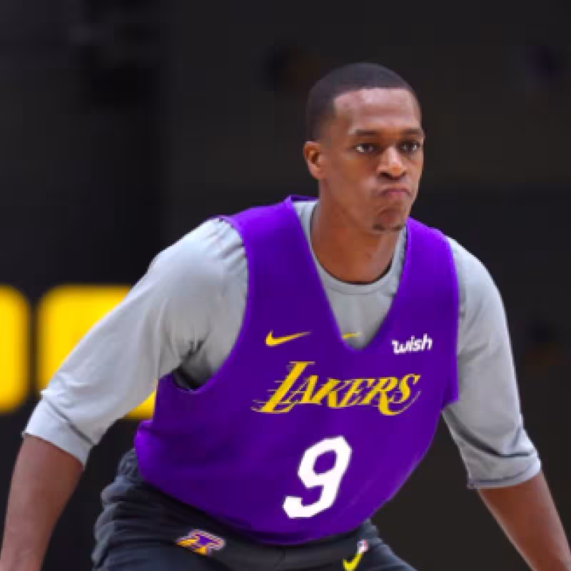 Rajon Rondo, en un entrenamiento con los Lakers. Foto: @Lakers
