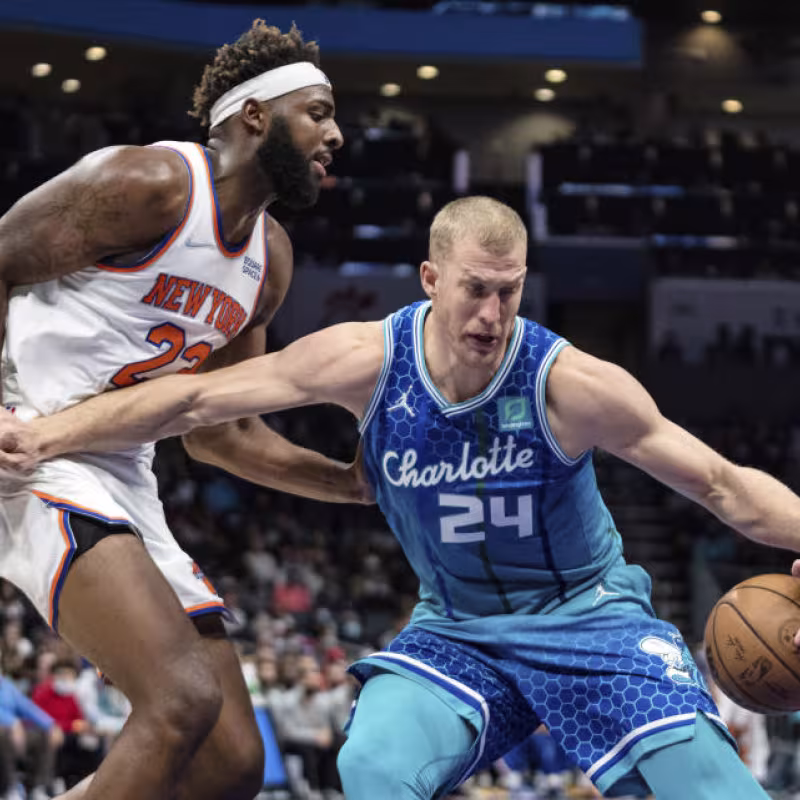 Rumores NBA: Fichaje de pívot de Charlotte Hornets. Foto: gettyimages