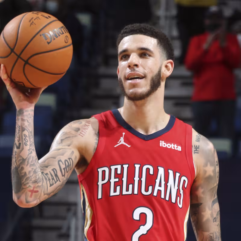 Lonzo Ball con los New Orleans Pelicans.