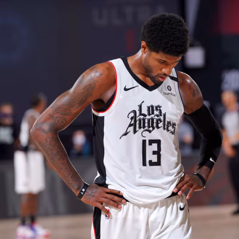 Paul George en un partido con Los Angeles Clippers.