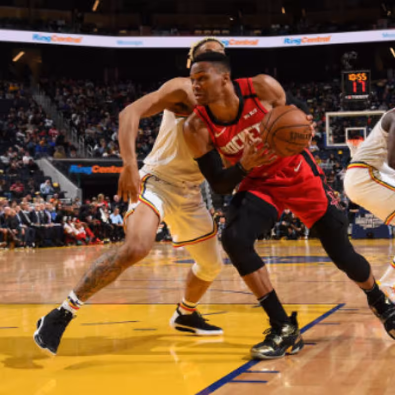 Russell Westbrook y su incomprensible pérdida de papeles que le costó la expulsión