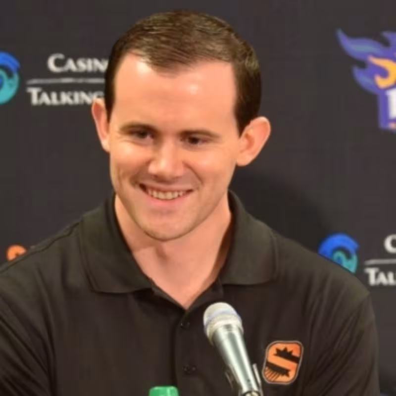 Ryan McDonough, ex GM de los Suns. 