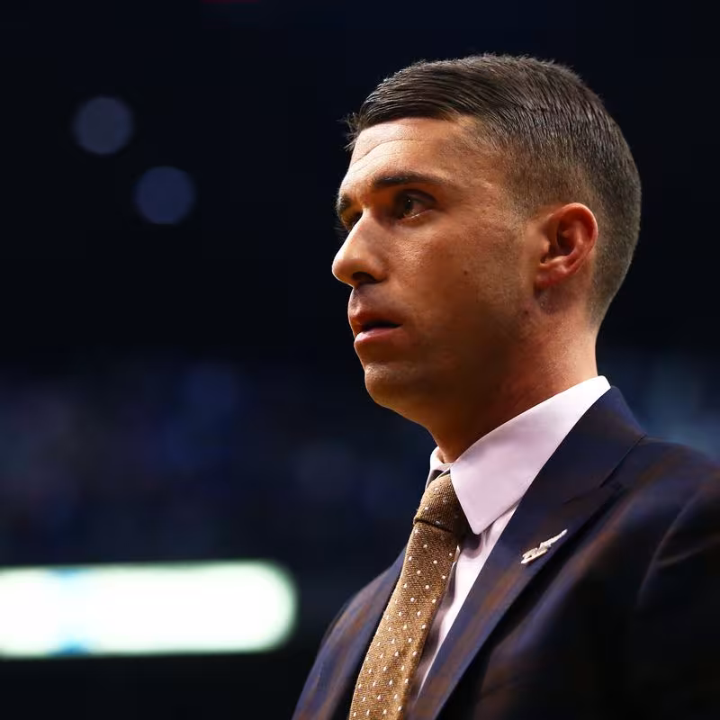 Ryan Saunders seguirá entrenando a Minnesota Timberwolves