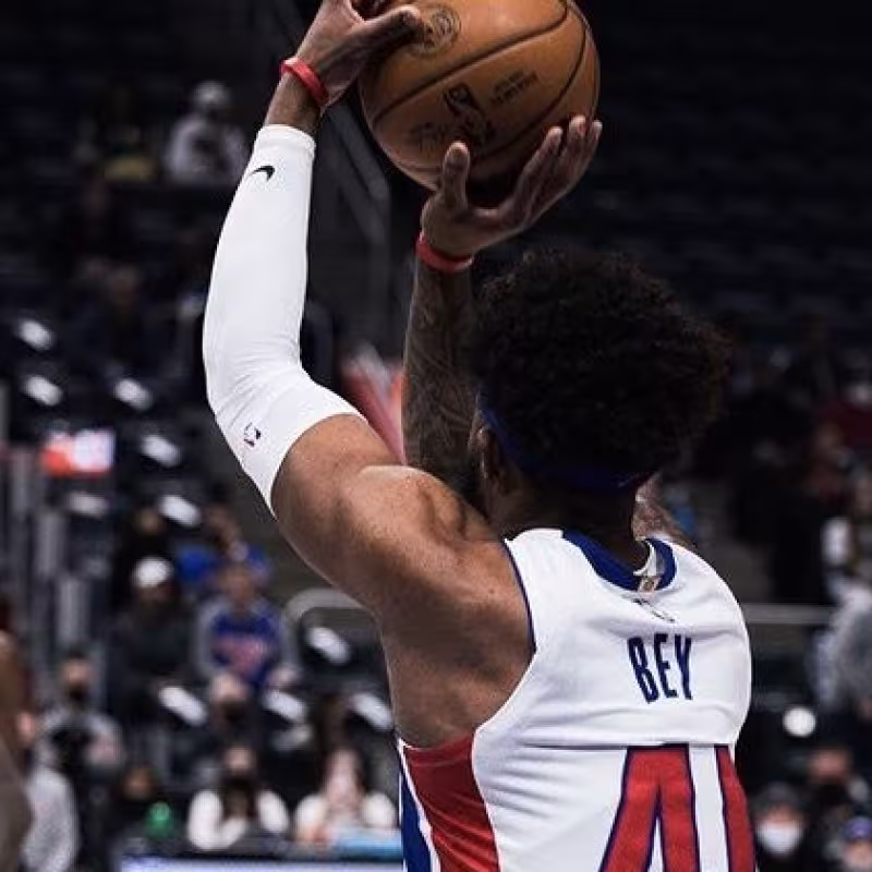 Saddiq Bey, jugador de Detroit Pistons.