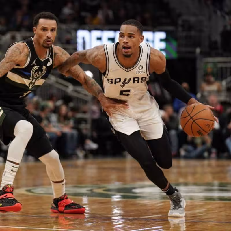 Spurs sorprende a Bucks; cumplen Denver Nuggets y Phoenix Suns
