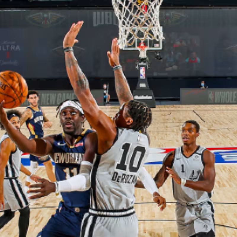 Los Spurs, liderados por un gran DeRozan, dejan casi sin opciones de playoffs a los Pelicans de Zion Williamson