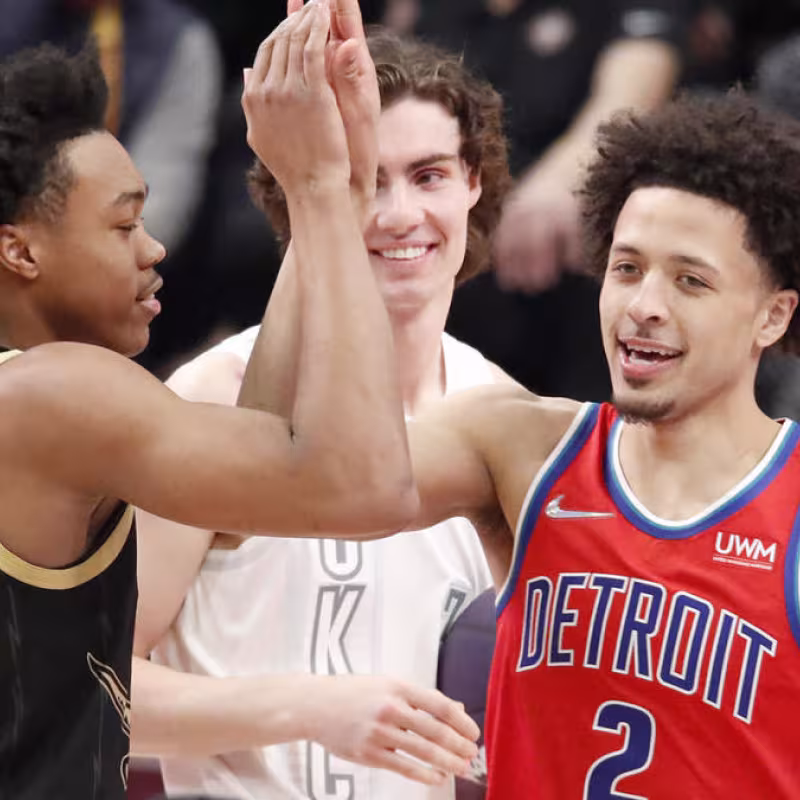 Cade Cunningham y Scottie Barnes, escogidos en el quinteto de rookies. 