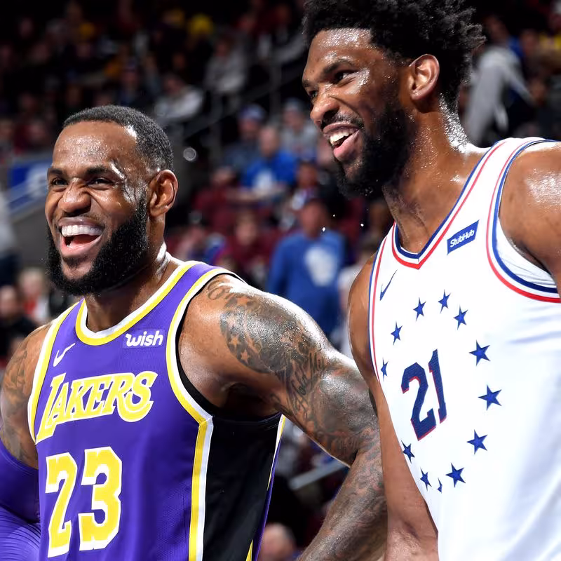 Lakers y Sixers, tendencia positiva en 2022. Foto: gettyimages