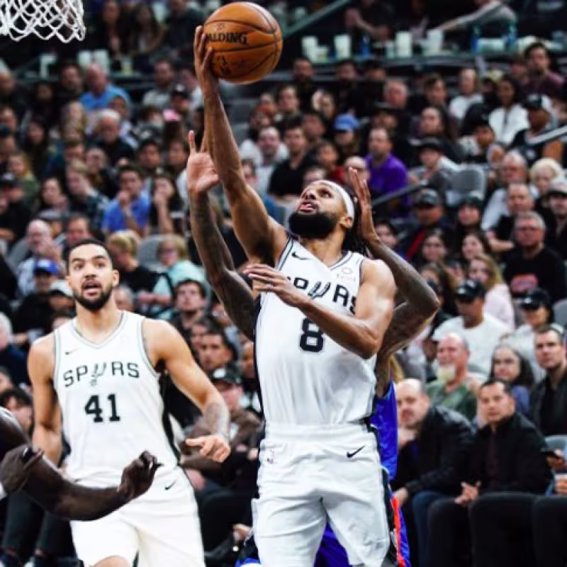 Los Spurs sorprenden a unos poco acertados Clippers