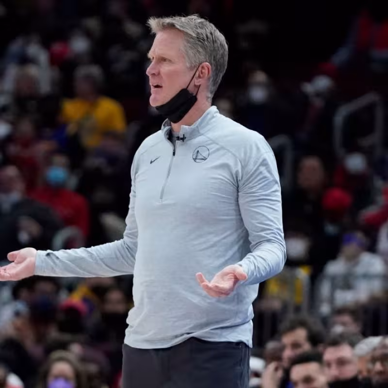 Los Warriors vuelven a perder y Steve Kerr se queja del arbitraje