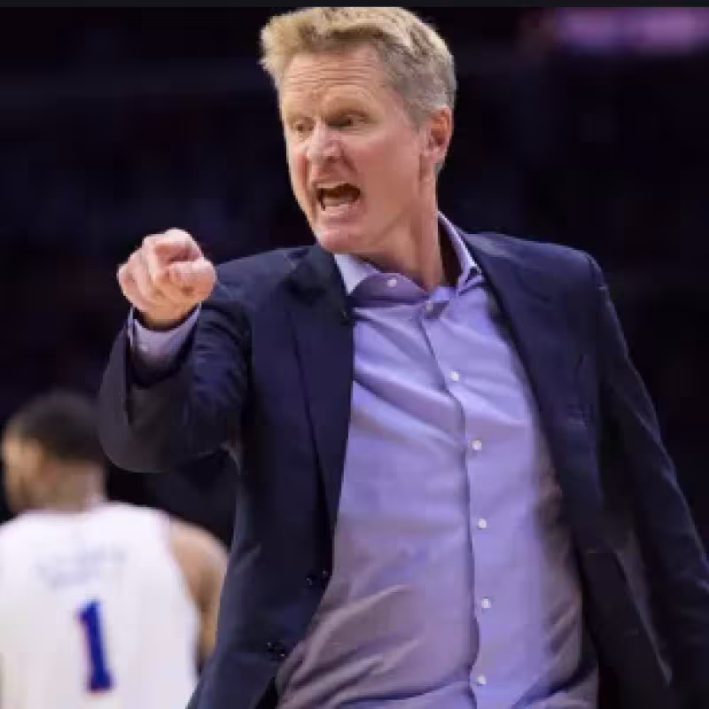 Los árbitros desesperan a Steve Kerr: "Despertad de una jodida vez"