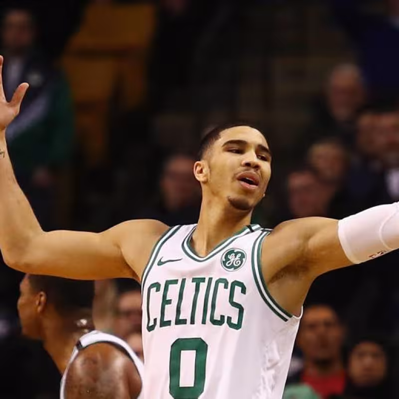 Jason Tatum, jugador de segundo año de los Celtics