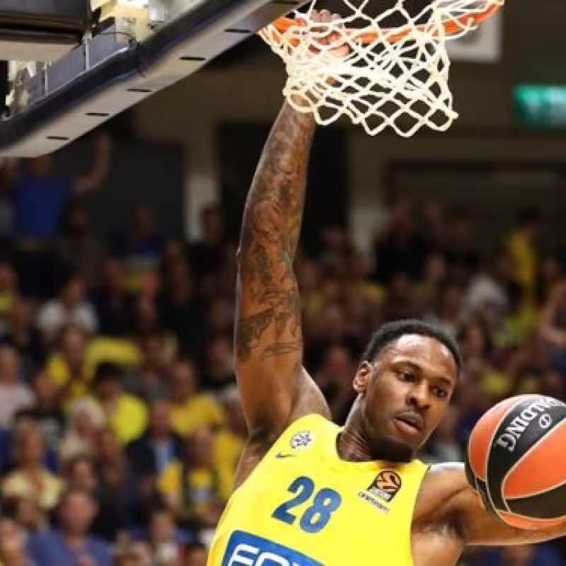 Tariq Black regresa a la NBA y Memphis Grizzlies corta a dos jugadores
