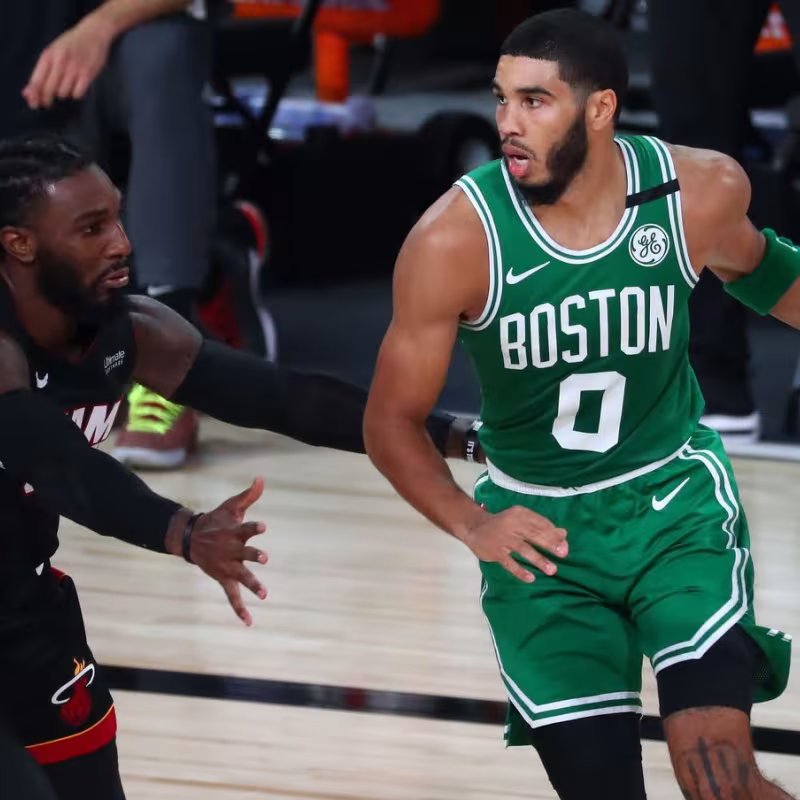 Jayson Tatum, mal rendimiento en cuarto partido. Foto: gettyimages