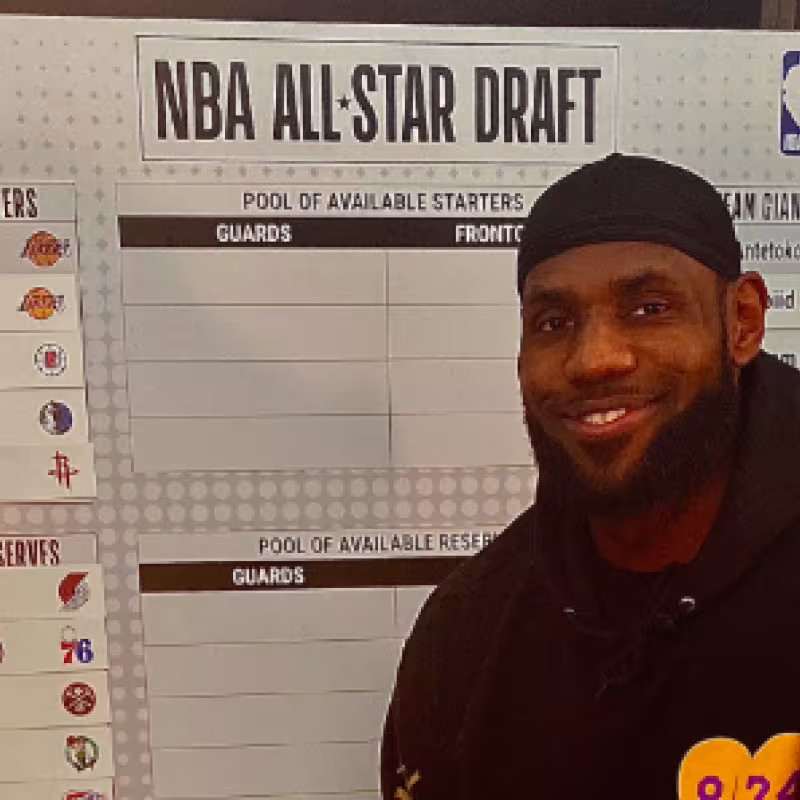 LeBron James, capitán de uno de los equipos del All Star Game.