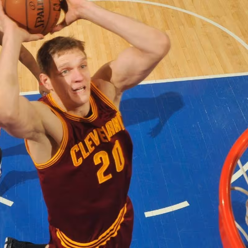 Mozgov en Cleveland, donde jugó su mejor baloncesto. Foto: nba,com