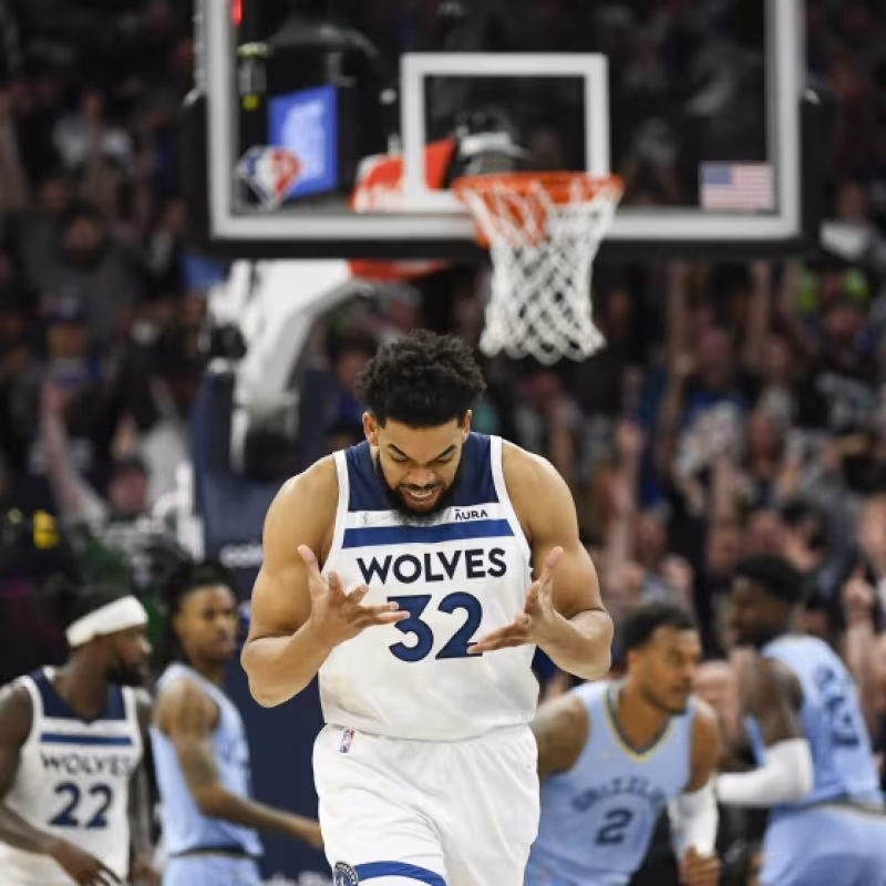 Edwards y Towns renuevan las esperanzas de los Timberwolves