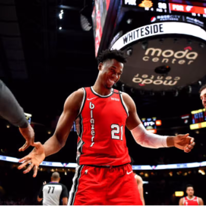 Los Trail Blazers recuperan la esperanza merced a su quinteto titular