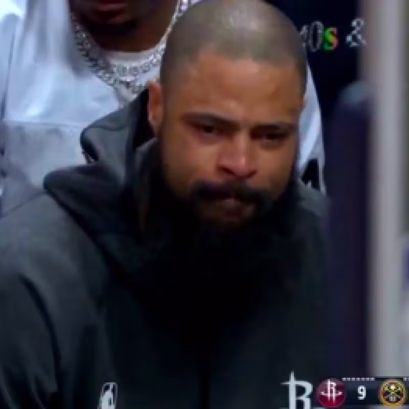 Tyson Chandler, destrozado en el banquillo de los Rockets tras conocer el fallecimiento de Kobe Bryant