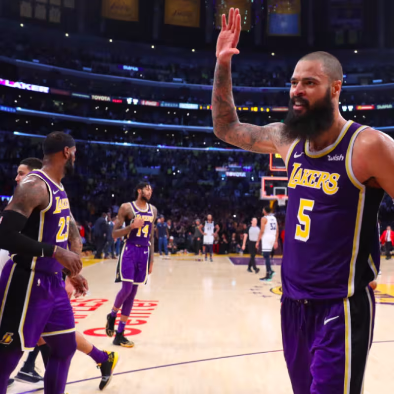 El descomunal (y decisivo) debut de Tyson Chandler con los Lakers