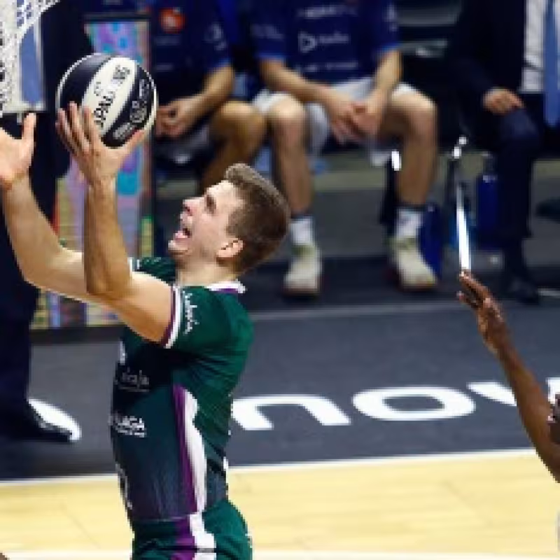 Unicaja de Málaga y Real Madrid son los finalistas de la Copa del Rey.