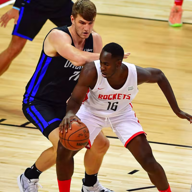Usman Garuba, opciones de éxito en Houston Rockets. Foto: gettyimages