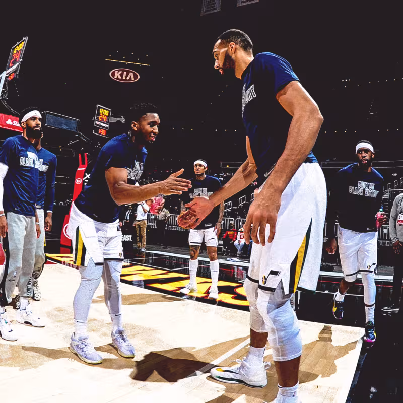 Los Jazz ganan en Atlanta y se confirman como el equipo con mejor récord de la NBA