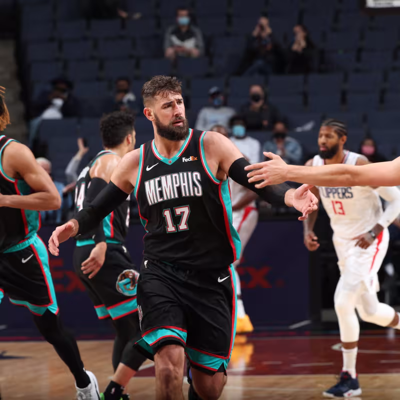 Un buen Serge Ibaka no puede evitar la derrota de los Clippers ante los Grizzlies