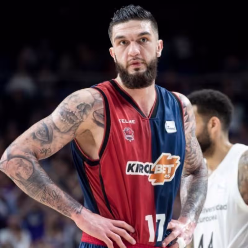 Boston Celtics refuerza la posición de pívot tras fichar a Vincent Poirier, del Baskonia