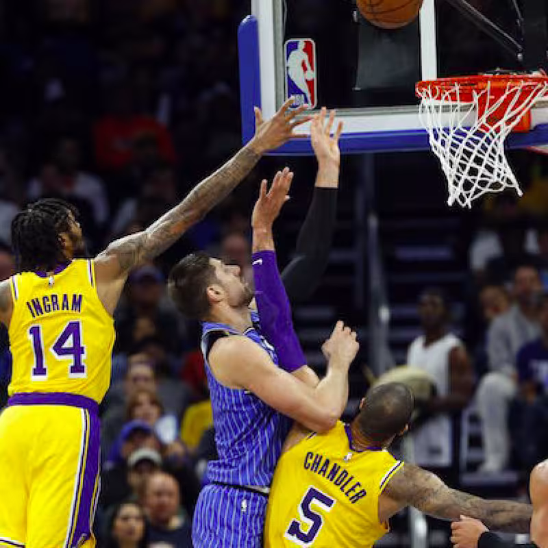 Los Magic acaban con la racha triunfal de los Lakers