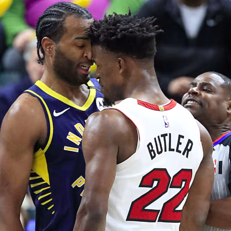 Butler y Warren tuvieron un tenso enfrentamiento.