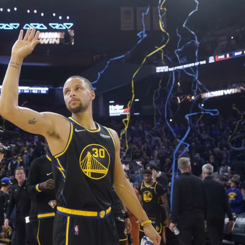 Playoffs NBA 2022. Warriors y Sixers imponen su favoritismo