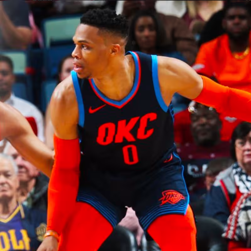 Westbrook aumenta su racha a 11 triples-dobles consecutivos, pero los Thunder pierden