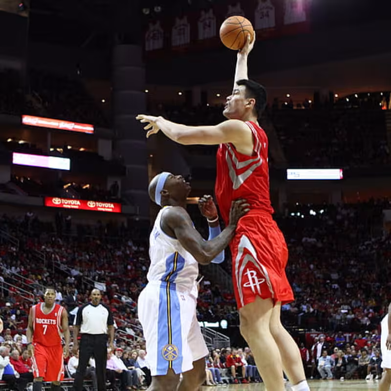 Yao Ming, uno de los jugadores más altos de la historia de la NBA.