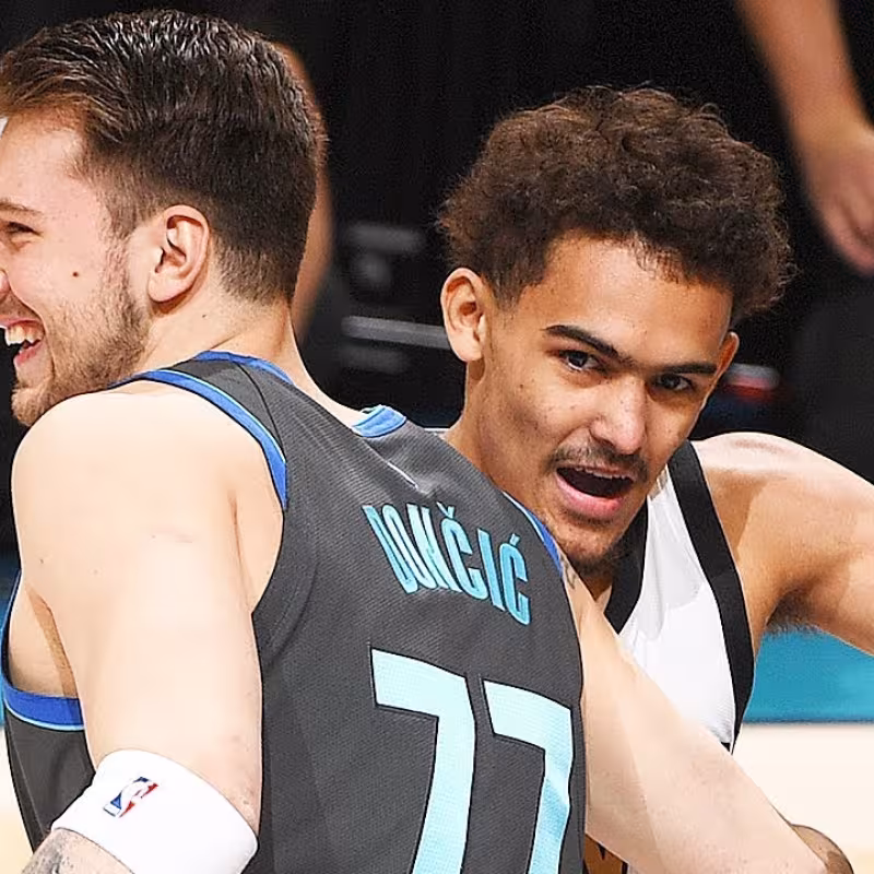 Luka Doncic y Trae Young, los dos mejores novatos de la NBA.