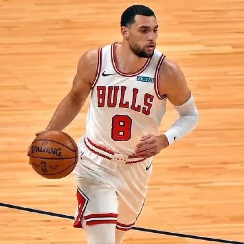 Zach LaVine, más cerca de quedarse que de irse de Chicago Bulls en la Agencia Libre 2022