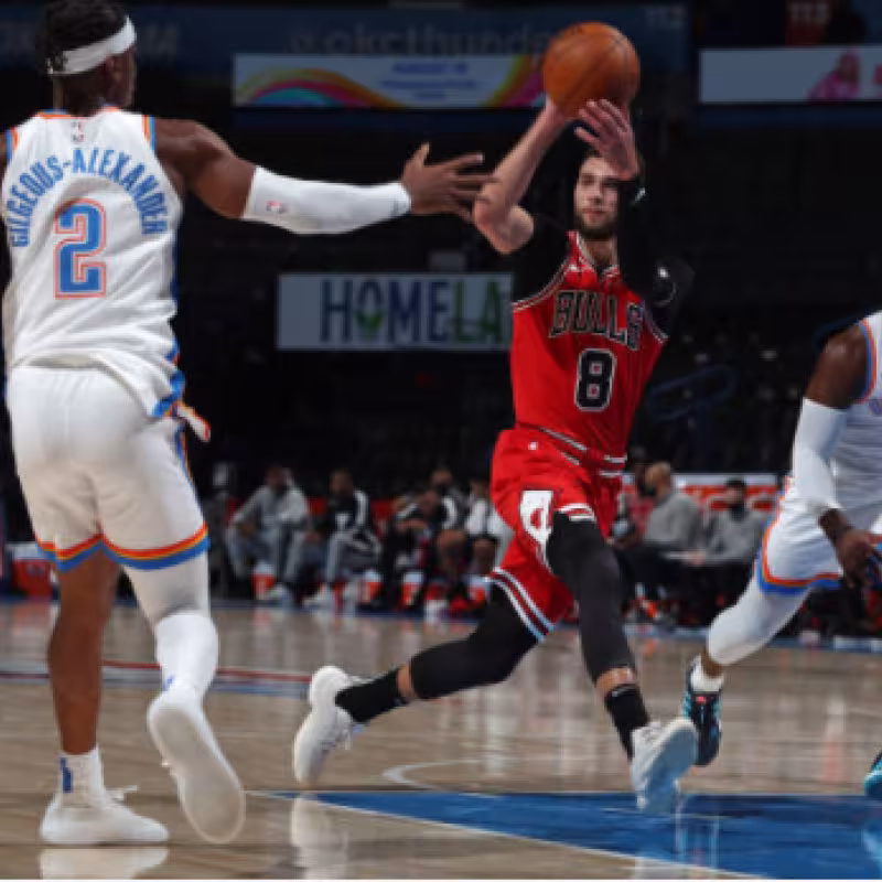Coby White y Zach Lavine hacen soñar a Chicago Bulls