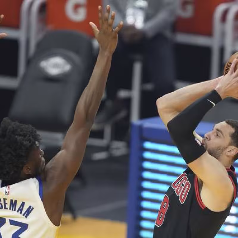 Zach Lavine se plantea no jugar durante un tiempo para recuperarse de molestias físicas