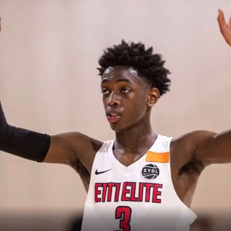 Zaire Wade, hijo de Dwyane, celebra una canasta "Foto: Pio Sports"