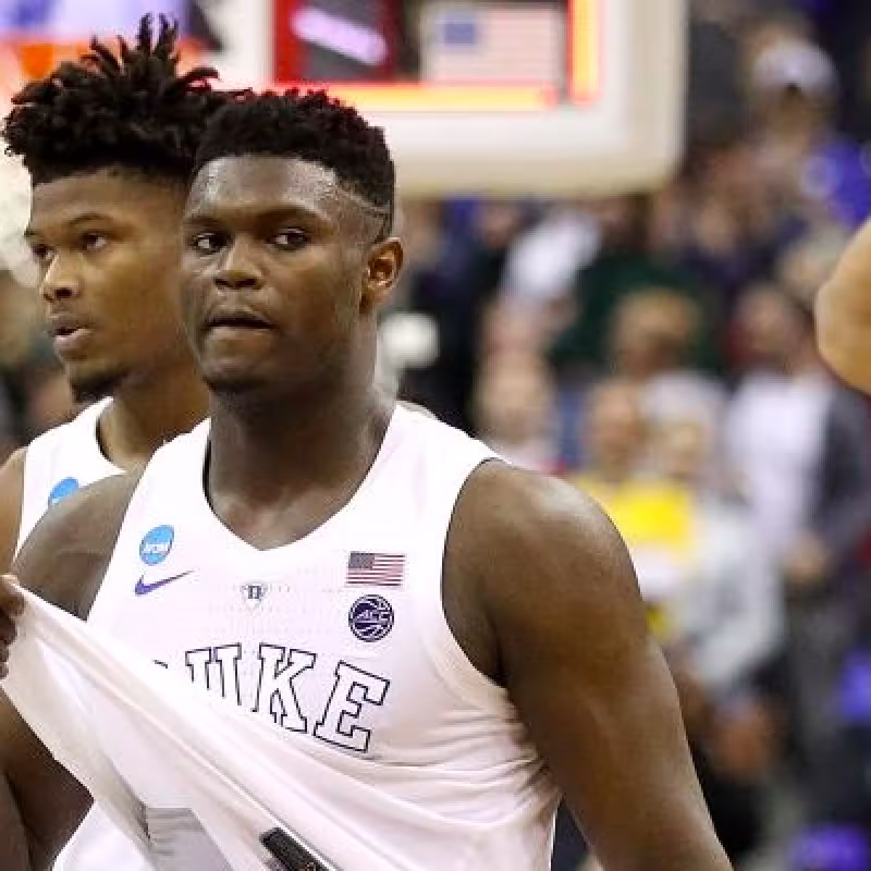 Zion Williamson: "Existen posibilidades de que me presente al próximo Draft"