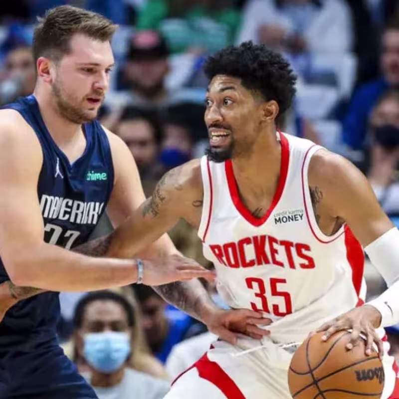 Christian Wood, jugador de Dallas Mavericks.